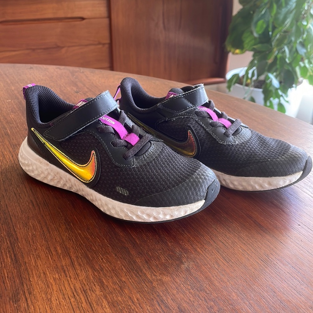 Girls Nike sneakers - size 13